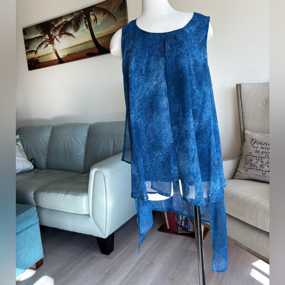 2X - NWT Beautiful Blue Sleeveless Asymmetrical Tunic Style Top